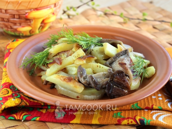 Вешенки жареные с картошкой, рецепт с фото