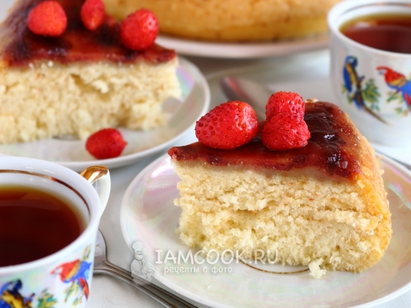 Бисквит с клубникой, рецепт с фото