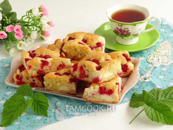 Пирог со сливочным сыром и малиной, рецепт с фото