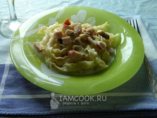 Паста с грибами и копченым мясом, рецепт с фото