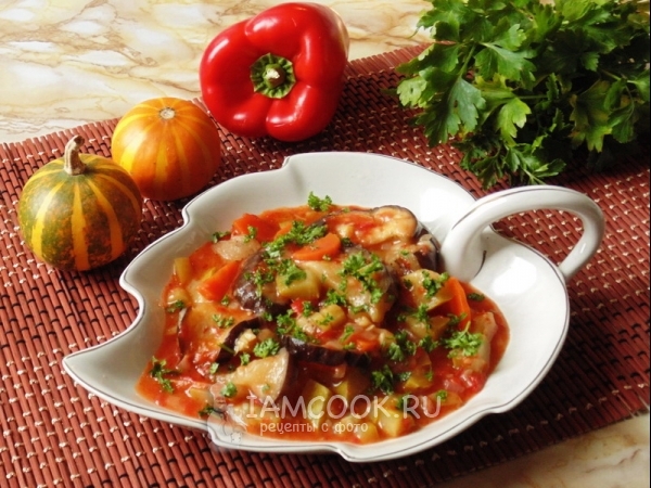 Рагу из баклажанов и кабачков, рецепт с фото
