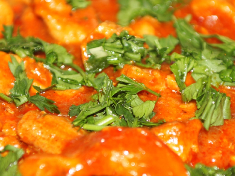 Гуляш из свинины с подливкой, рецепт с фото