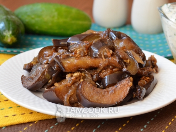 Баклажаны жареные с луком, рецепт с фото