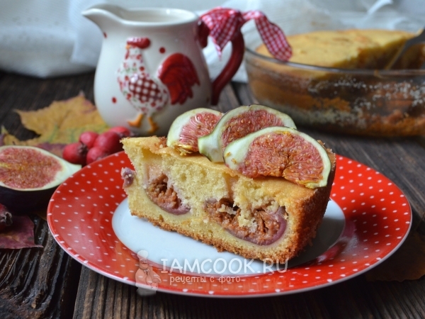 Пирог с инжиром, рецепт с фото