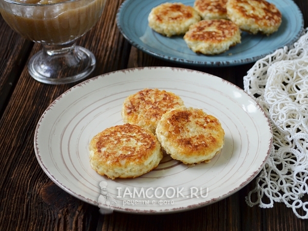 Сырники с овсяными хлопьями без муки, рецепт с фото