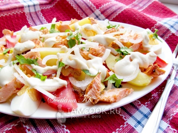 Салат из семги с помидорами, рецепт с фото