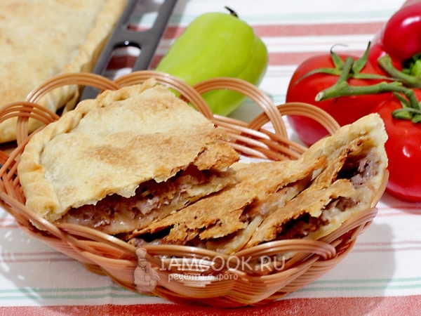 Пирог с мясом на постном тесте, рецепт с фото