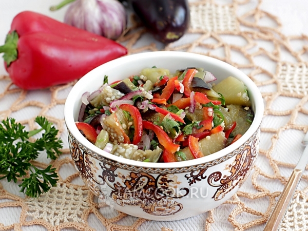 Острый салат из баклажанов, рецепт с фото