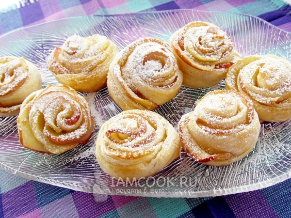 Слоеные розочки с яблоками, рецепт с фото