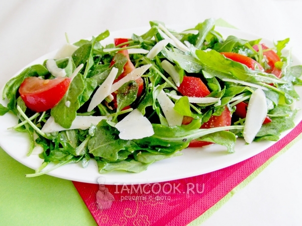 Салат из рукколы с помидорами, рецепт с фото