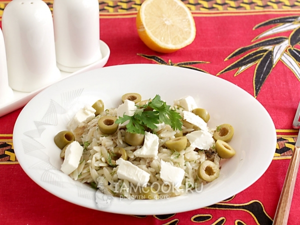 Салат с пастой орзо и брынзой, рецепт с фото