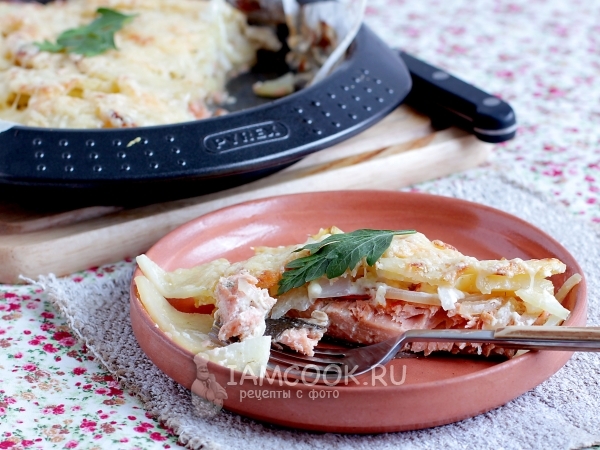 Горбуша под картофельной шубой, рецепт с фото