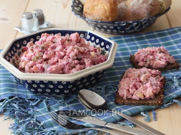 Немецкий классический салат с сельдью, рецепт с фото