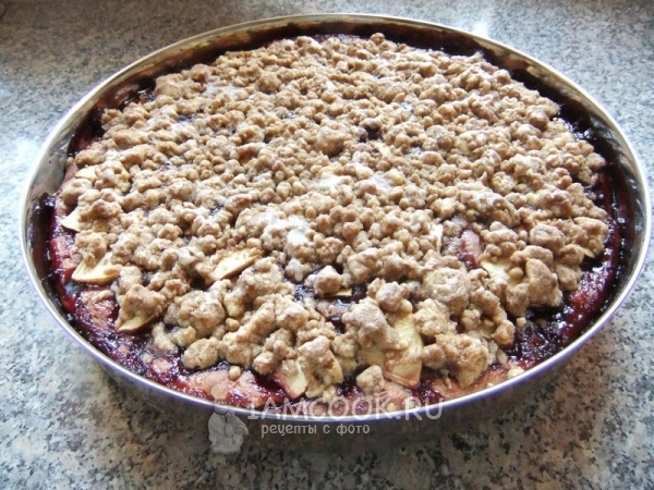 Дрожжевой пирог с яблоком, корицей и штрейзелем, рецепт с фото