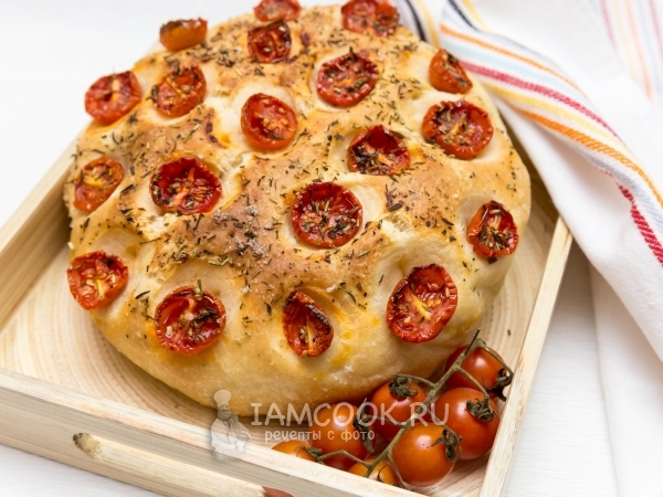 Фокачча с черри и прованскими травами, рецепт с фото