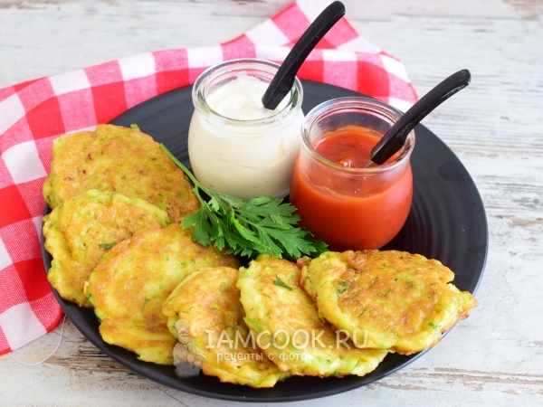 Оладьи из кабачков на кефире, рецепт с фото