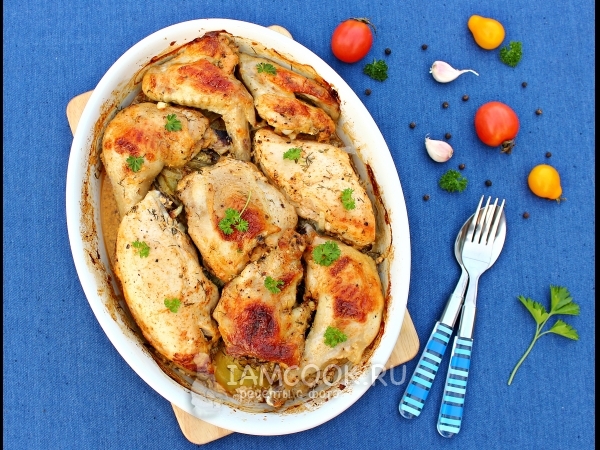 Курица с картошкой в сливках в духовке, рецепт с фото
