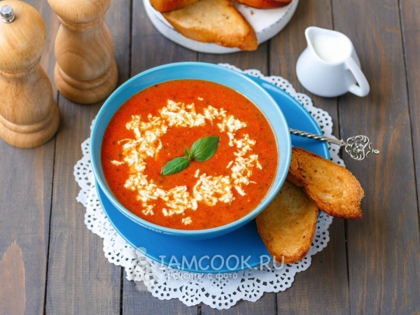 Томатный суп-пюре с базиликом, рецепт с фото