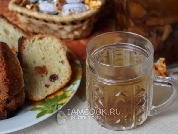 Компот из сушеных яблок с тимьяном, рецепт с фото