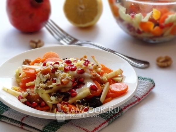 Морковно-фруктовый салат, рецепт с фото