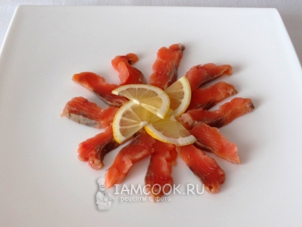 Горбуша, соленая в домашних условиях, рецепт с фото